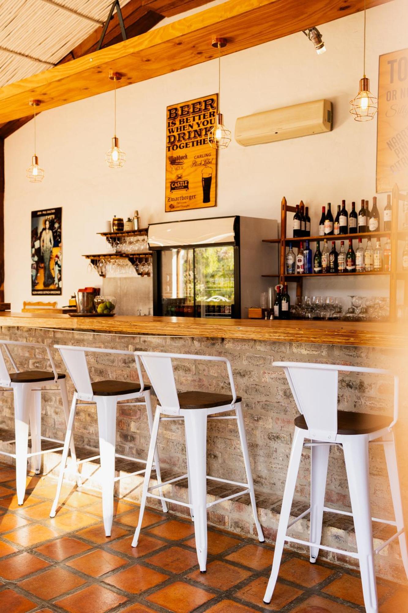 De Opstal Country Lodge Oudtshoorn Extérieur photo