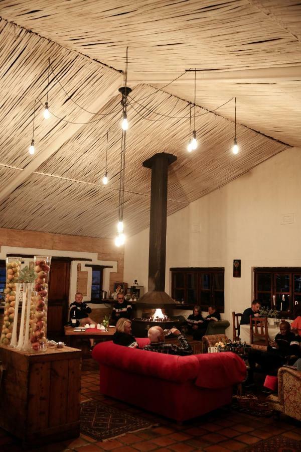 De Opstal Country Lodge Oudtshoorn Extérieur photo